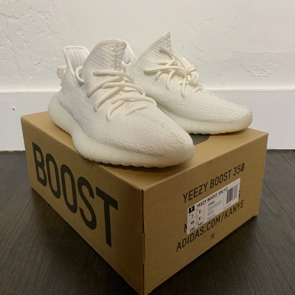 Yeezy Shoes - Yeezy Boost 350 V2 in White Size 6.5